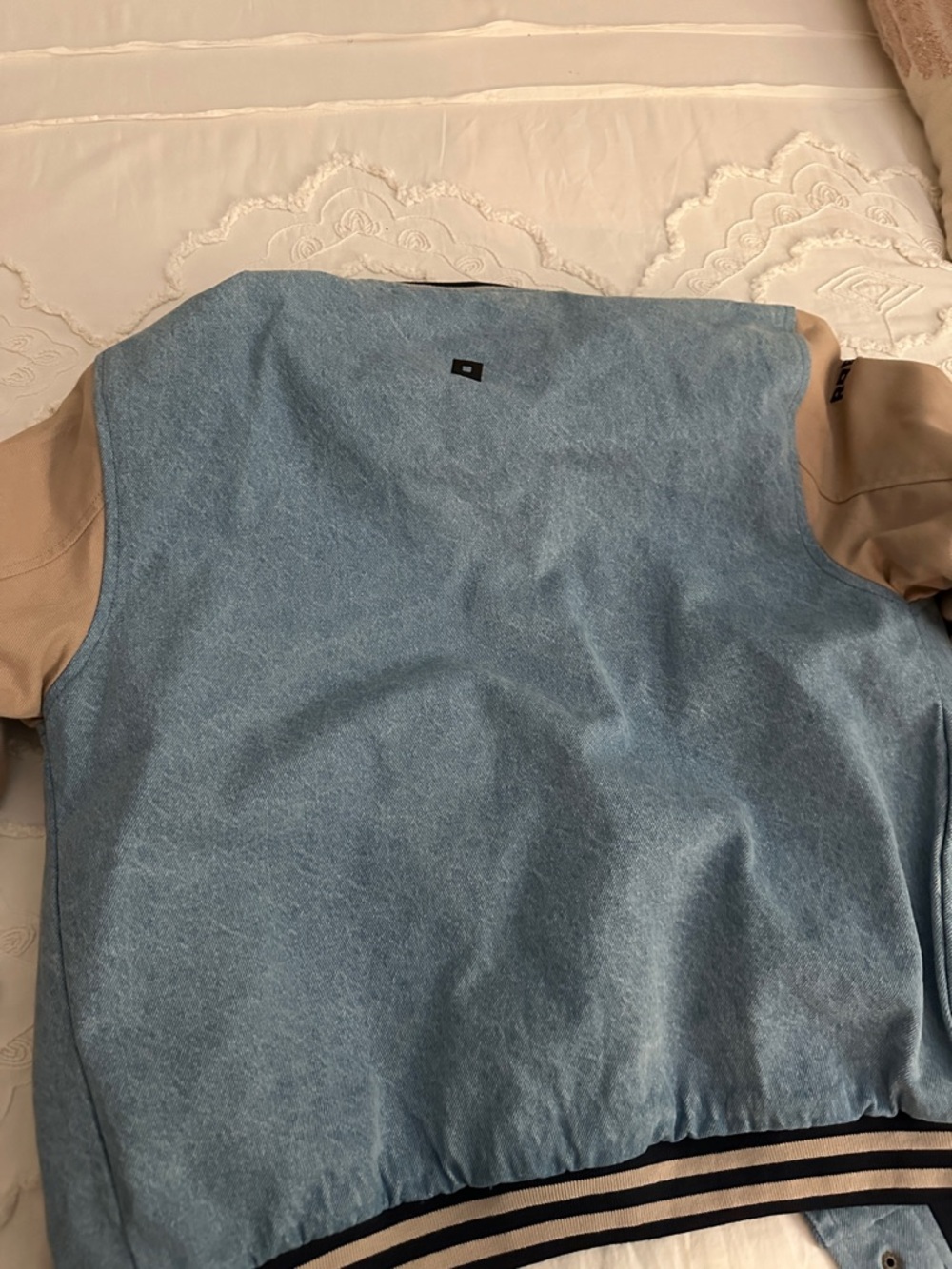 Roblox Two-Tone Denim & Beige Jacket - Picture 6 of 8